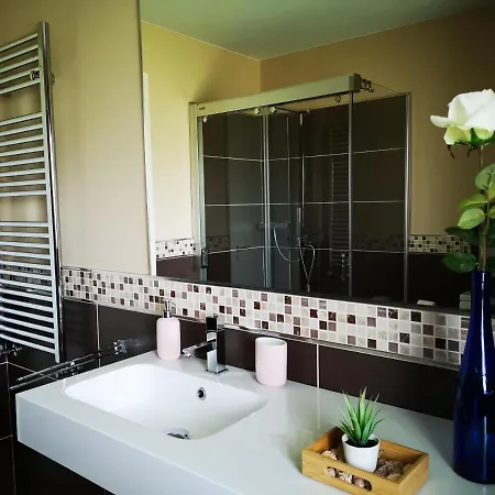 - El Escairo Nyaraló Viveiro