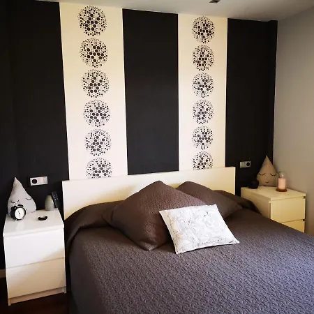 - El Escairo Nyaraló *